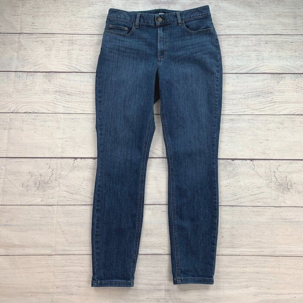 L.L. Bean Jeans sz 12 M/T Skinny Leg Favorite Fit Medium Wash Inseam 29"
